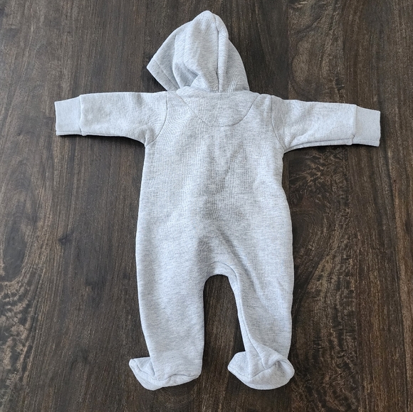 NWOT Baby fleece one piece - Picture 2 of 4